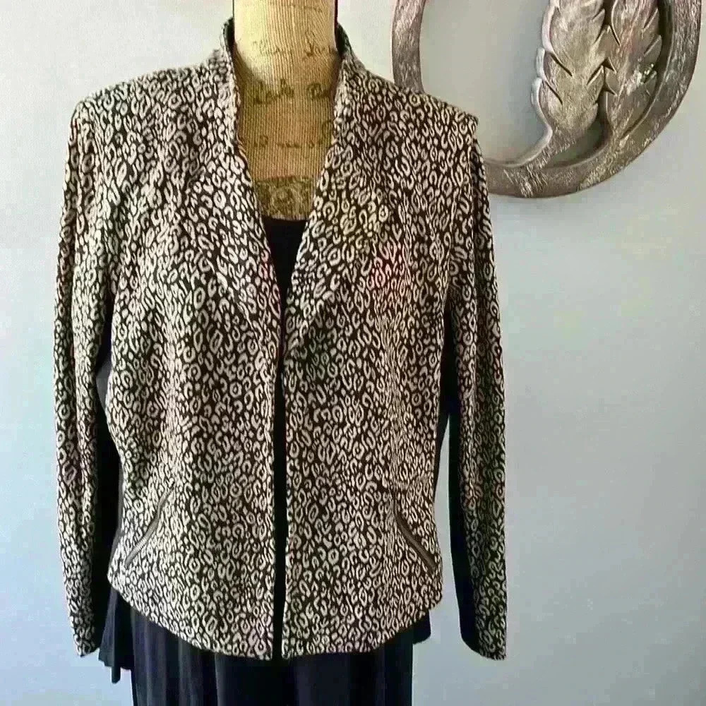 Chico’s Size 3 stretch jacket